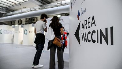 Per i 16-17enni e per i 12-15enni con fragilità Per i 16-17enni e per i 12-15enni con fragilità
