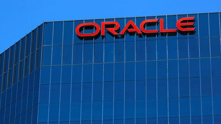 Oracle quarterly revenue beats estimates on cloud boost