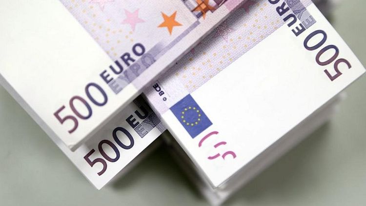 Euro settles near one-month high after inflation jolt