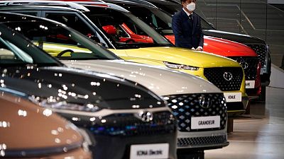 Hyundai Motor Group chases local chipmakers to cut exposure to shortage Hyundai Motor Group chases local chipmakers to cut exposure to shortage