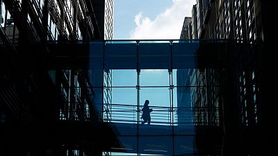 JPMorgan, Goldman Sachs delay workers' return to U.K. offices JPMorgan, Goldman Sachs delay workers' return to U.K. offices