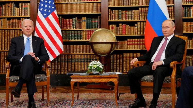 Analysis-Biden talks down Russia, spurs allies in bid to back Putin into a corner