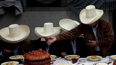 Jurado electoral de Perú apura el paso para declarar ganador, Castillo ya tiende puentes políticos Jurado electoral de Perú apura el paso para declarar ganador, Castillo ya tiende puentes políticos