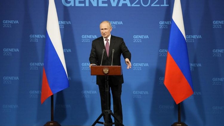 بوتين يغدق الثناء على بايدن بعد القمة ويقول الإعلام رسم له صورة خاطئة