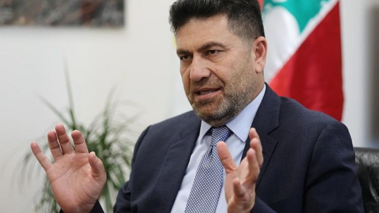 وزير الطاقة يدعو اللبنانيين للاستعداد لوقف دعم البنزين