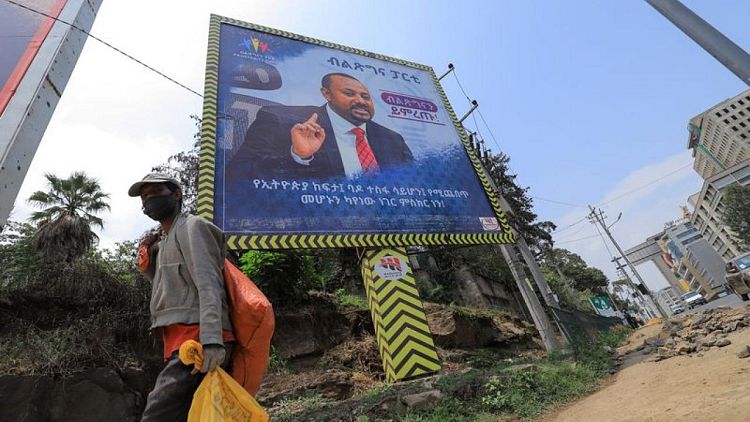 مصحح-الإثيوبيون يصوتون في انتخابات تصفها الحكومة بأنها أول اقتراع حر