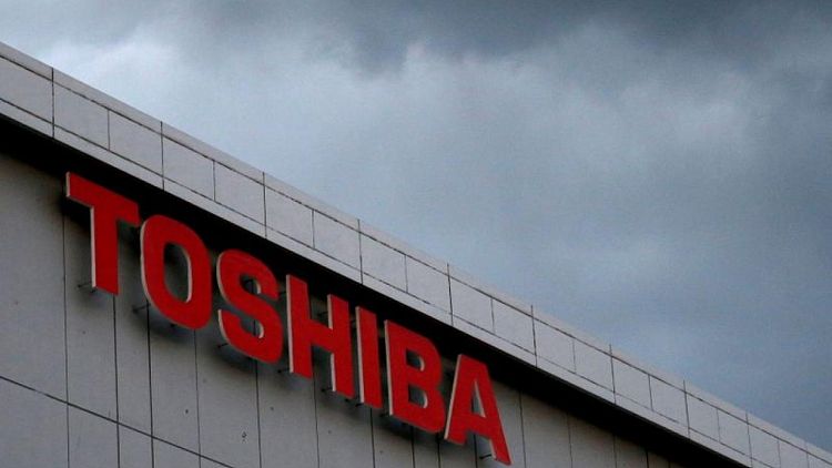 Pivotal Toshiba shareholder vote on future of board chairman begins