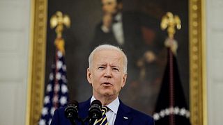 Biden dice que hay que hacer frente a problemas creados por las grandes tecnológicas: Casa Blanca