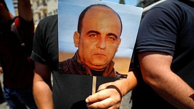 حزب الشعب الفلسطيني ينسحب من الحكومة وتواصل الاحتجاجات على وفاة ناشط سياسي حزب الشعب الفلسطيني ينسحب من الحكومة وتواصل الاحتجاجات على وفاة ناشط سياسي