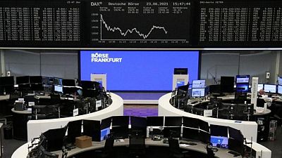 البنوك وشركات التجزئة تقود أسهم أوروبا للارتفاع البنوك وشركات التجزئة تقود أسهم أوروبا للارتفاع