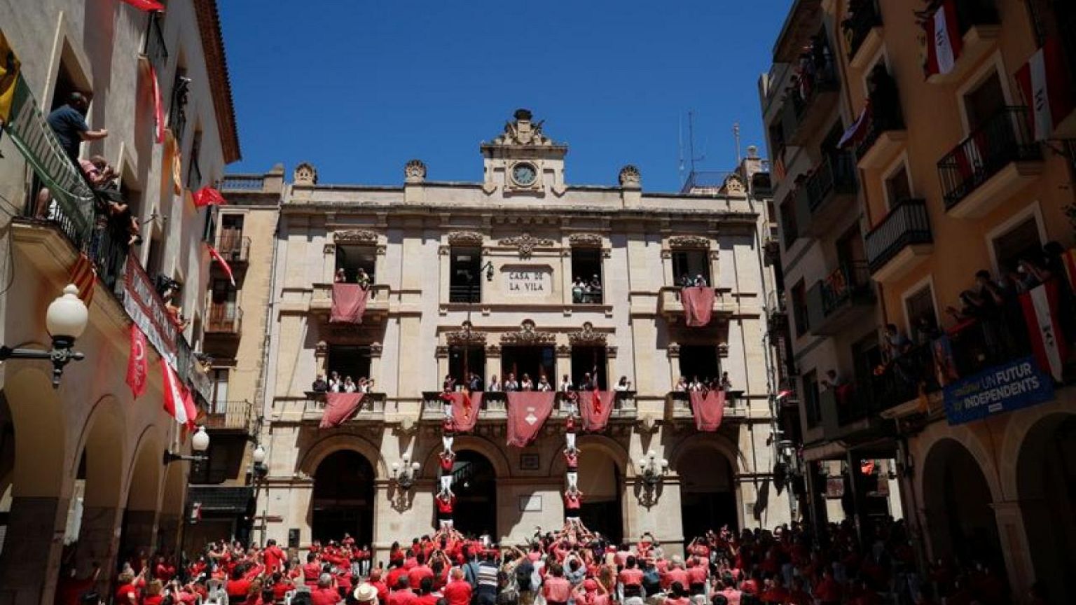 Human towers return to Catalan town as coronavirus ebbs
