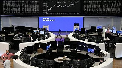 أسهم أوروبا قرب مستوى قياسي مرتفع والشركات الصناعية تقفز أسهم أوروبا قرب مستوى قياسي مرتفع والشركات الصناعية تقفز