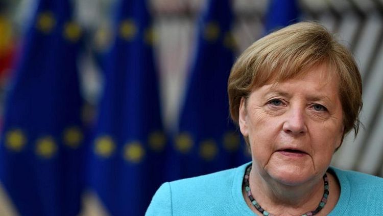 زعماء الاتحاد الأوروبي يرفضون خطة فرنسية ألمانية لقمة مع روسيا