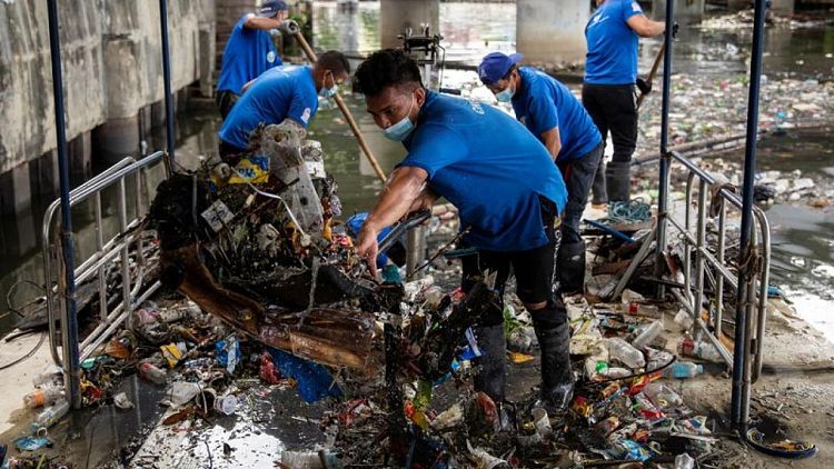 Philippine 'river warriors' fight tide of trash for cleaner future