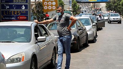 لبنان يوافق على تمويل واردات وقود بسعر صرف أقل لبنان يوافق على تمويل واردات وقود بسعر صرف أقل