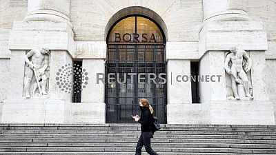Acciones europeas se mantienen por debajo de máximos históricos tras semana volátil Acciones europeas se mantienen por debajo de máximos históricos tras semana volátil