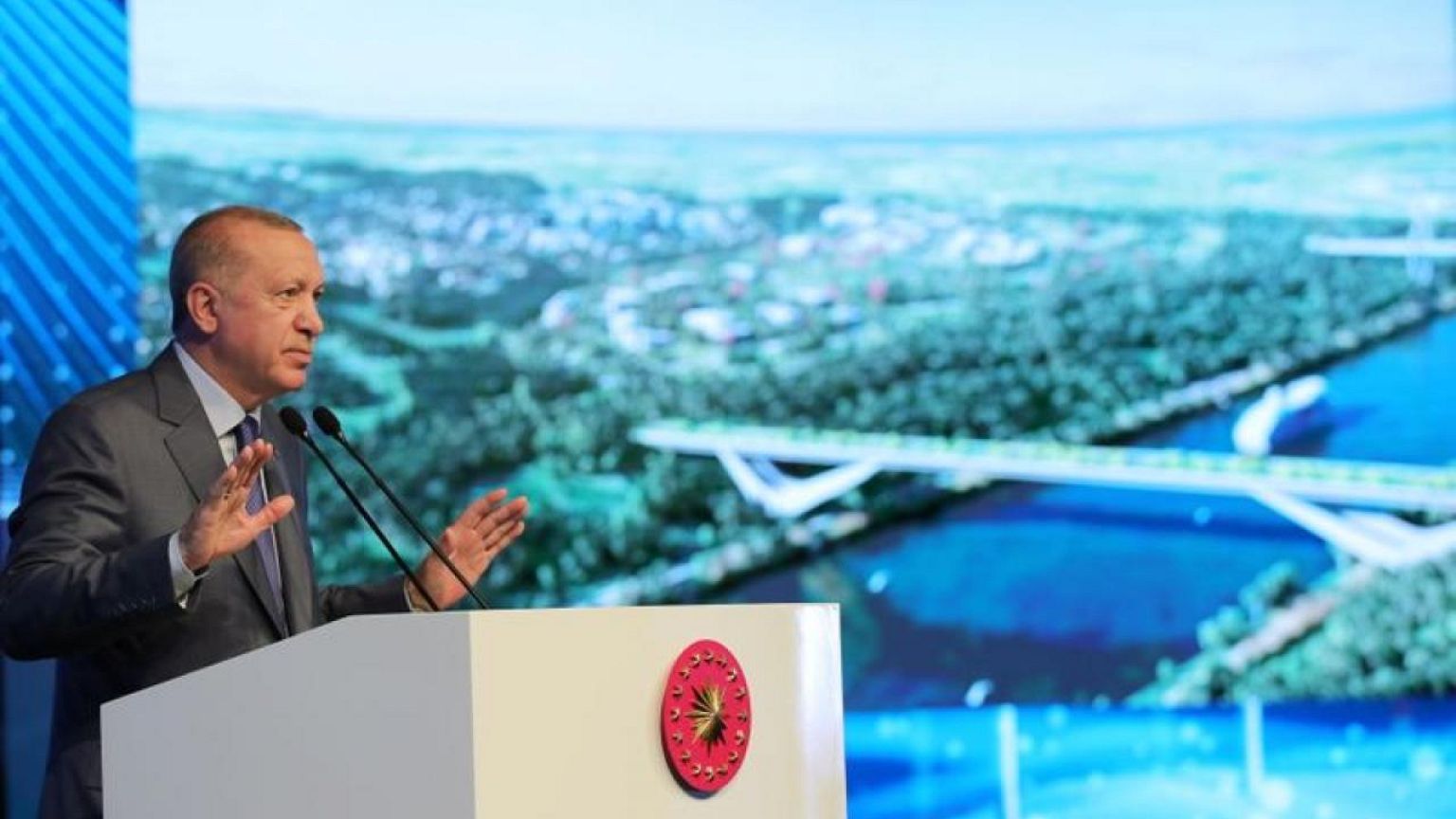 "Kanal Istanbul" project kicks off with bridge construction