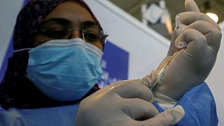 وزارة: مصر تحصل على 1.9 مليون جرعة من لقاحات كورونا من كوفاكس الشهر المقبل