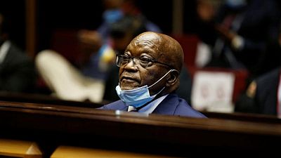 الحكم على رئيس جنوب أفريقيا السابق جاكوب زوما بالسجن 15 شهرا