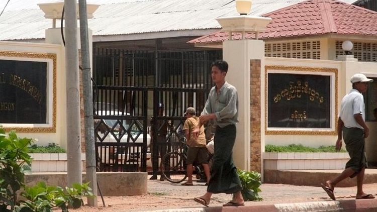 Myanmar authorities to release 700 prisoners from Insein jail -prison chief