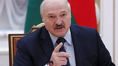 وكالة: رئيس روسيا البيضاء يأمر بإغلاق الحدود مع أوكرانيا وكالة: رئيس روسيا البيضاء يأمر بإغلاق الحدود مع أوكرانيا