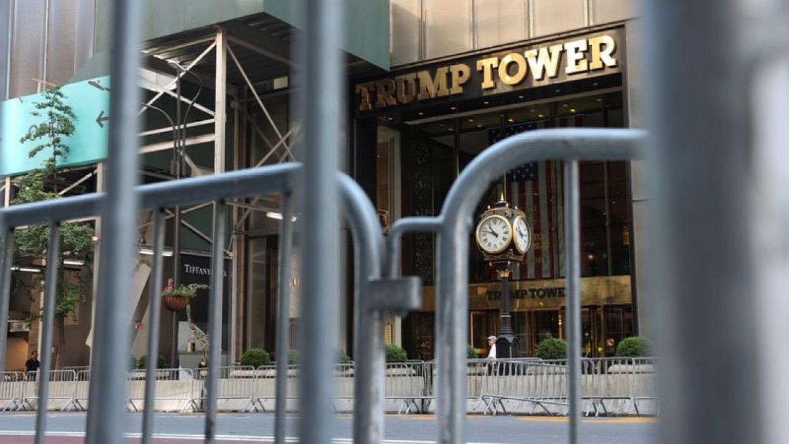 Fiscales de Manhattan presentan cargos penales contra la compañía de Trump