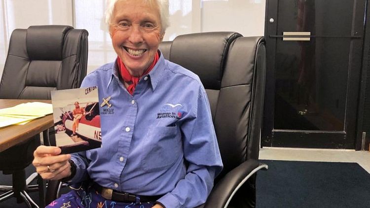 مسنة عمرها 82 ترافق الملياردير جيف بيزوس في رحلة للفضاء