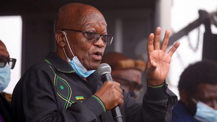 رئيس جنوب أفريقيا السابق زوما يشبه القضاة بحكام دولة الفصل العنصري