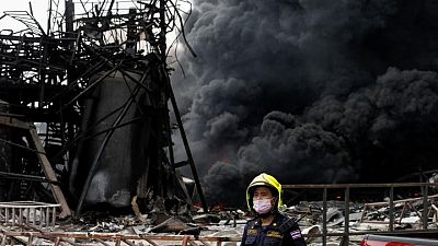 Fire rages, mass evacuation after Thai factory blast Fire rages, mass evacuation after Thai factory blast