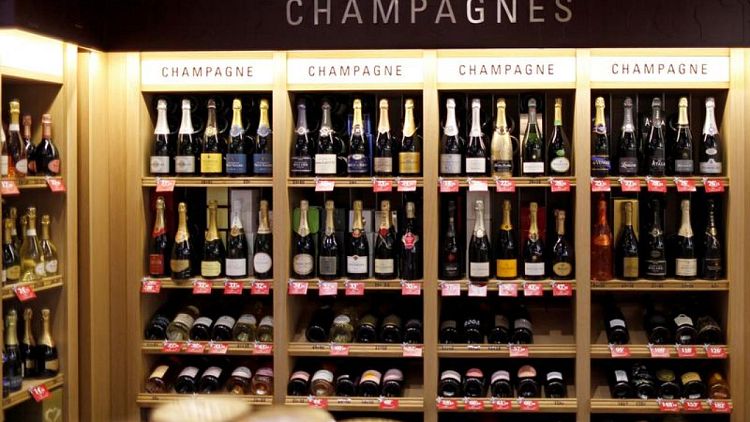 French champagne industry group fumes over new Russian champagne law