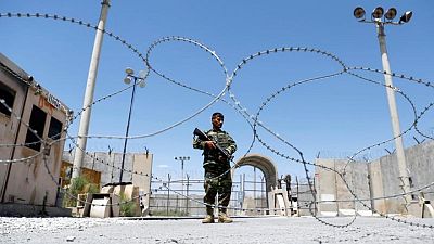 Cientos de efectivos de seguridad afganos huyen a Tayikistán ante el avance de los talibanes Cientos de efectivos de seguridad afganos huyen a Tayikistán ante el avance de los talibanes