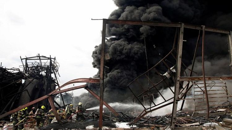 انفجار وحريق هائل في مصنع بتايلاند وإجلاء سكان المنطقة المحيطة