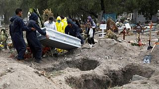 وفيات كورونا في المكسيك قرب 234 ألفا