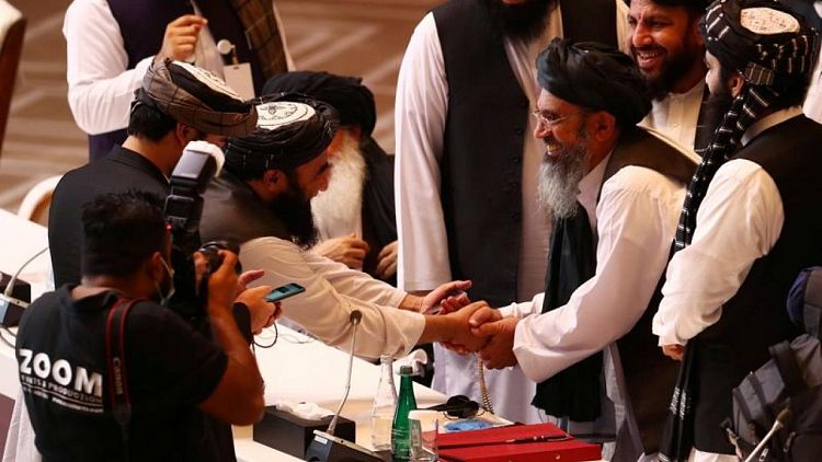 EXCLUSIVA-Los talibanes podrían presentar un plan de paz en agosto