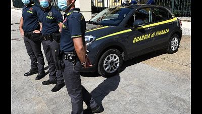Blitz Gdf-Procura Milano, 'frode fiscale esternalizzando lavoro' Blitz Gdf-Procura Milano, 'frode fiscale esternalizzando lavoro'