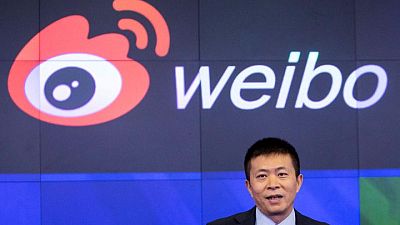 EXCLUSIVO-Presidente de Weibo negocia con firma estatal privatización del "Twitter chino": fuentes EXCLUSIVO-Presidente de Weibo negocia con firma estatal privatización del "Twitter chino": fuentes