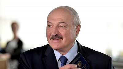 رئيس روسيا البيضاء يهدد بوقف مرور بضائع الاتحاد الأوروبي عبر بلاده إلى الشرق رئيس روسيا البيضاء يهدد بوقف مرور بضائع الاتحاد الأوروبي عبر بلاده إلى الشرق