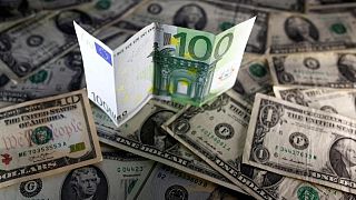 اليورو قرب قاع 3 أشهر بعد بيانات ألمانية والدولار يترقب الاتحادي