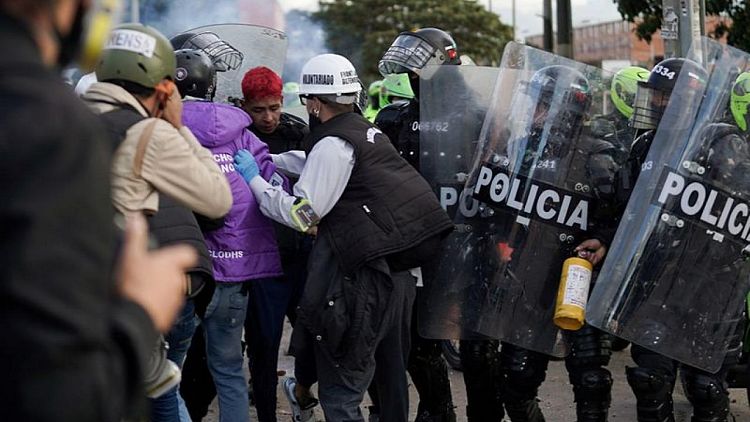 Colombia must hold dialogue, punish police abuse, rights panel says