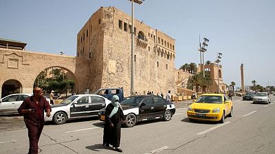 Libya closes borders with Tunisia for a week due to rise in coronavirus cases Libya closes borders with Tunisia for a week due to rise in coronavirus cases