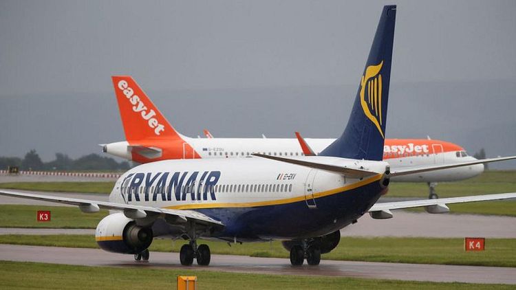 Aeropuertos y aerolíneas comienzan acción legal contra Reino Unido por reglas de viaje