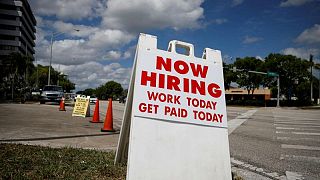 تباطؤ نمو الوظائف الأمريكية بشدة في سبتمبر، ومعدل البطالة يهبط إلى 4.8%