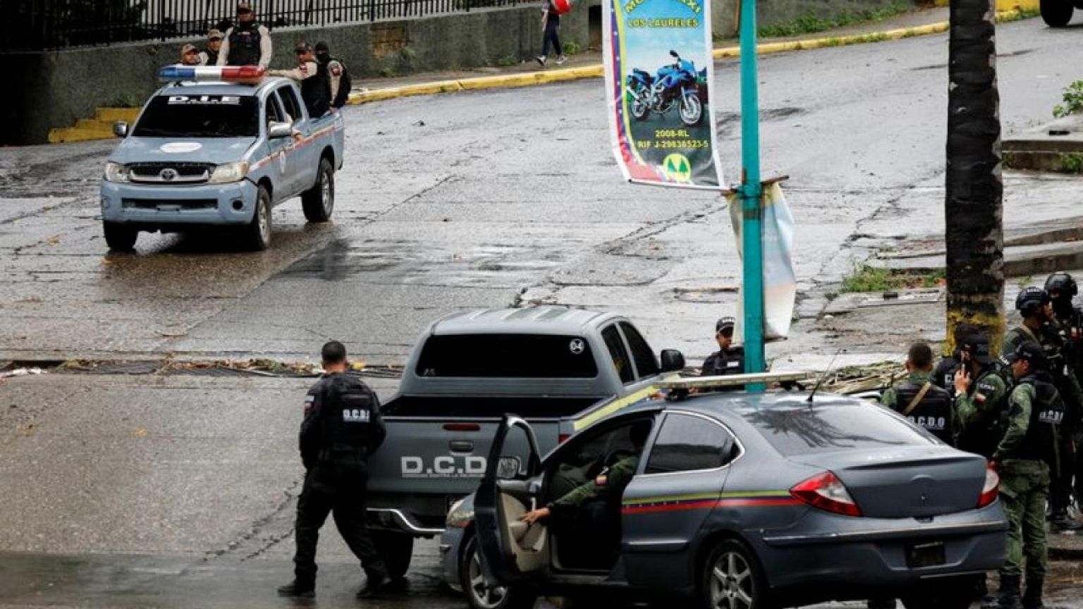 Clashes between police, Caracas gang leave 26 dead, Venezuela says