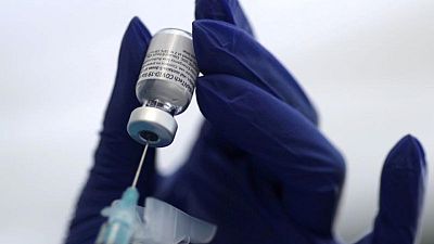 Tercera dosis de la vacuna de Pfizer para COVID-19 mejora la protección en trasplantados