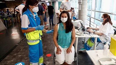 إصابات كورونا في إسبانيا تتجاوز 4 ملايين