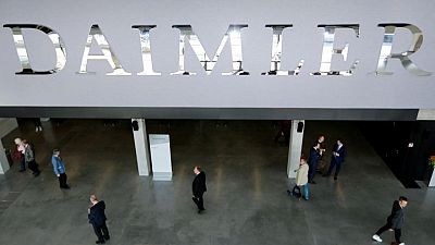 Daimler pension trust sells 3.1% stake in Renault