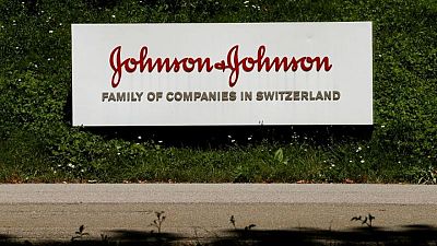 J&J recalls Aveeno, Neutrogena sunscreens after carcinogen found in some sprays J&J recalls Aveeno, Neutrogena sunscreens after carcinogen found in some sprays
