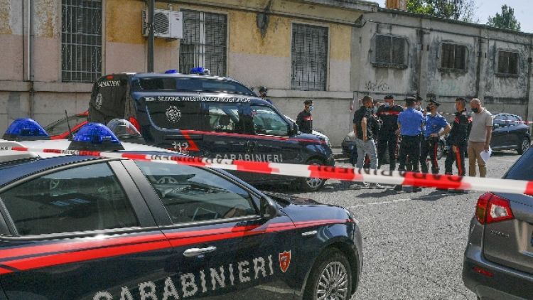 L'uomo, di 50 anni, è stato arrestato dai Carabinieri