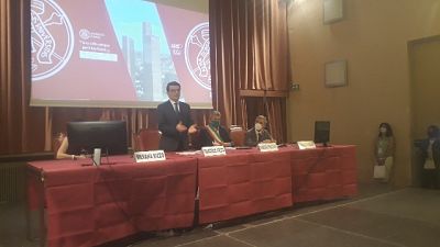 Annuncio del rettore durante l'evento "Porte Aperte" Annuncio del rettore durante l'evento "Porte Aperte"