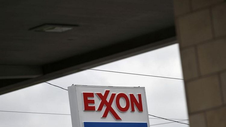 Exxon Texas refinery workers to vote on removing union